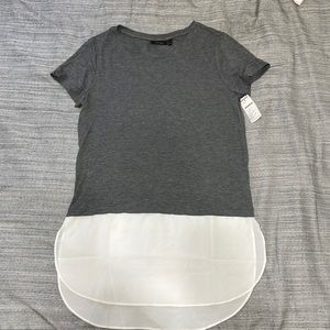 Woman's size small apt 9 top